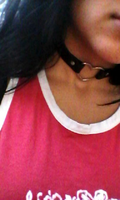#necklace #BdsmPics #bdsmer #BDSMstyle #bdsm #girl @Lengua_Voraz https://t.co/nMJPoONvcb<a href="/tag/necklace"class="tags">#necklace</a><a href="/tag/bdsmpics"class="tags">#BdsmPics</a><a href="/tag/bdsmer"class="tags">#bdsmer</a><a href="/tag/bdsmstyle"class="tags">#BDSMstyle</a><a href="/tag/bdsm"class="tags">#bdsm</a><a href="/tag/girl"class="tags">#girl</a>