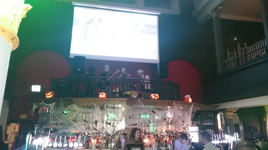 Thefontbrighton's tweet photo. @JumpTheGunBand 
Great night at the Font for Halloween! 😘 https://t.co/HCOW56BCh2
