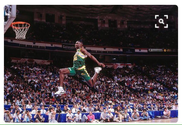 XnastyXsmartX's tweet image. Così i Police hanno preso ispirazione per "Walking on the Moon" #TheReignMan #NBATipo