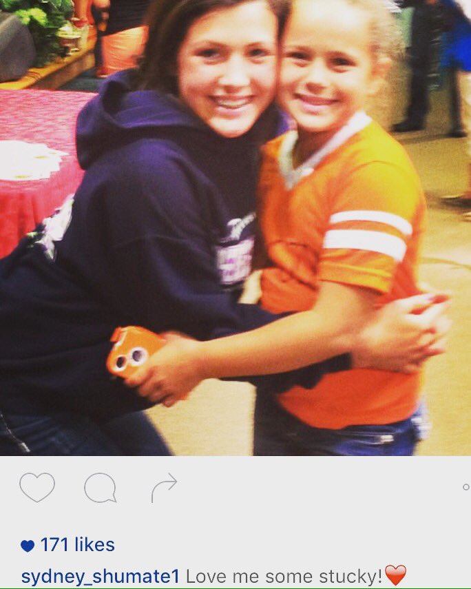 olivia_stuckey's tweet photo. I love you so much syd! Hope heaven treats you well!😩😱🙏❤️ https://t.co/o0a521xfiF