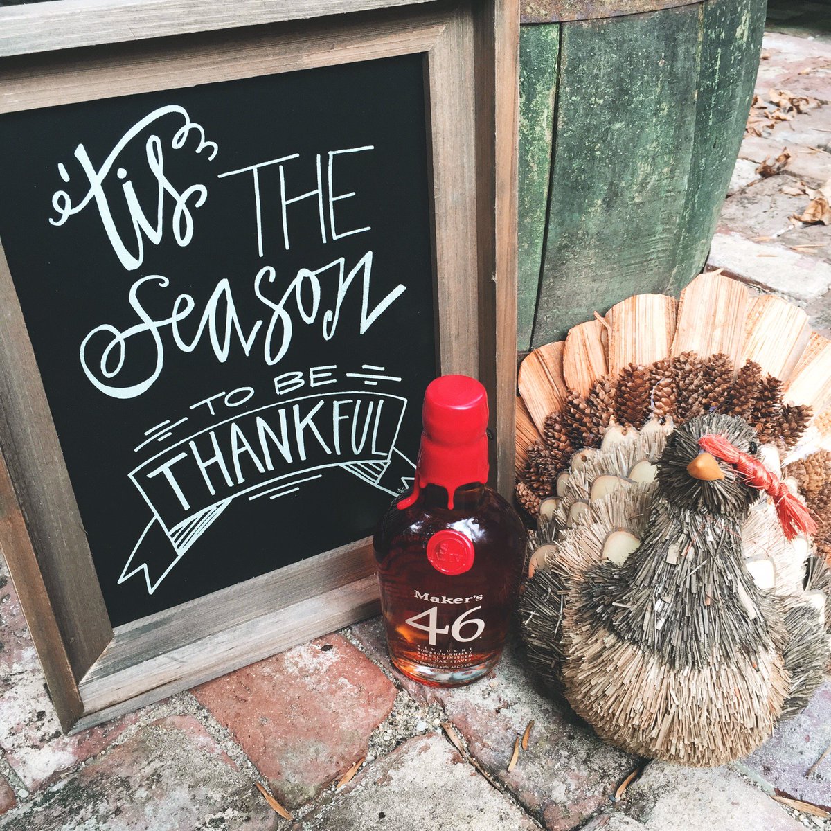 MakersMark's tweet photo. ‘Tis the season to be thankful. Show us what you’re thankful for using #FallForMakers and we’ll share our favorites. https://t.co/Z8JOYxZzmu
