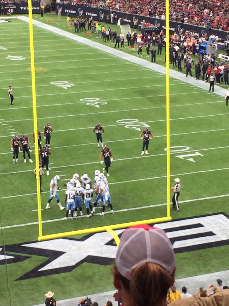 KarenKbit's tweet photo. Turn down for WATT
#jjwatt #QBsack https://t.co/t3SlIxpp74