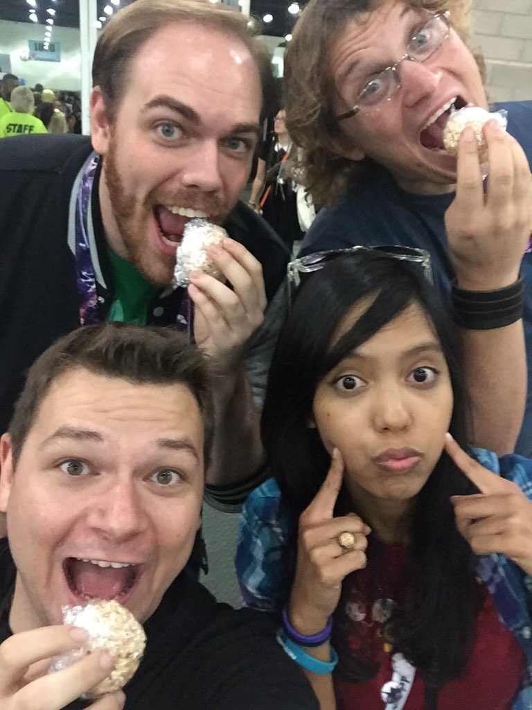 Xanderrific's tweet photo. Rice Krispy treats from @hikari_demon, for some of the cast of @uttshowofficial https://t.co/NDo8q54P07