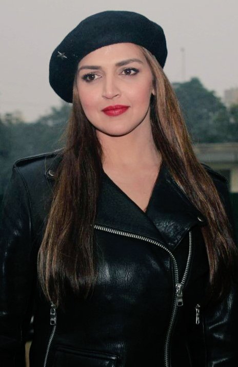Happy birthday Esha the most beautiful , cool dancer , favorite actress 