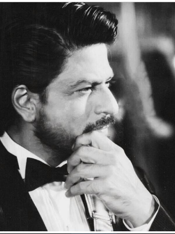 Happy Birthday shah rukh khan, we love you so much. Allah, give you long life, Amen...    