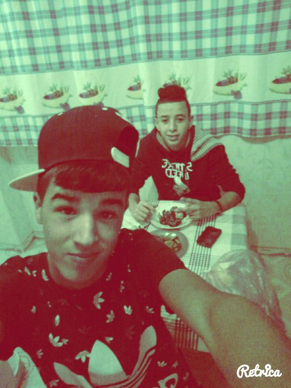 Ramym9's tweet photo. tré b1 avec #hayder https://t.co/ZqSkhepum2