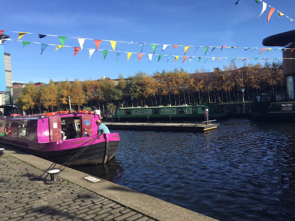annmcavoy's tweet photo. We live in just the most beautiful city #Edinburgh @edinburgh https://t.co/twKHUKyJtJ