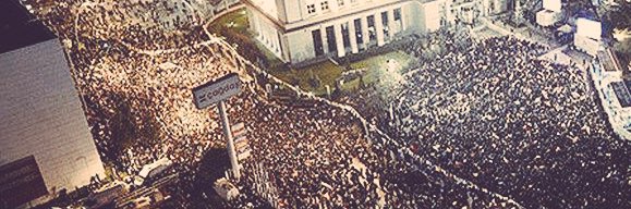 aybbenn's tweet photo. "@AK_p4rti: Ankara CANLI 

Gecenin bu saatinde milyonları toplayan adama Davutoğlu denir 

#seçim2015 https://t.co/2zukM406RZ"