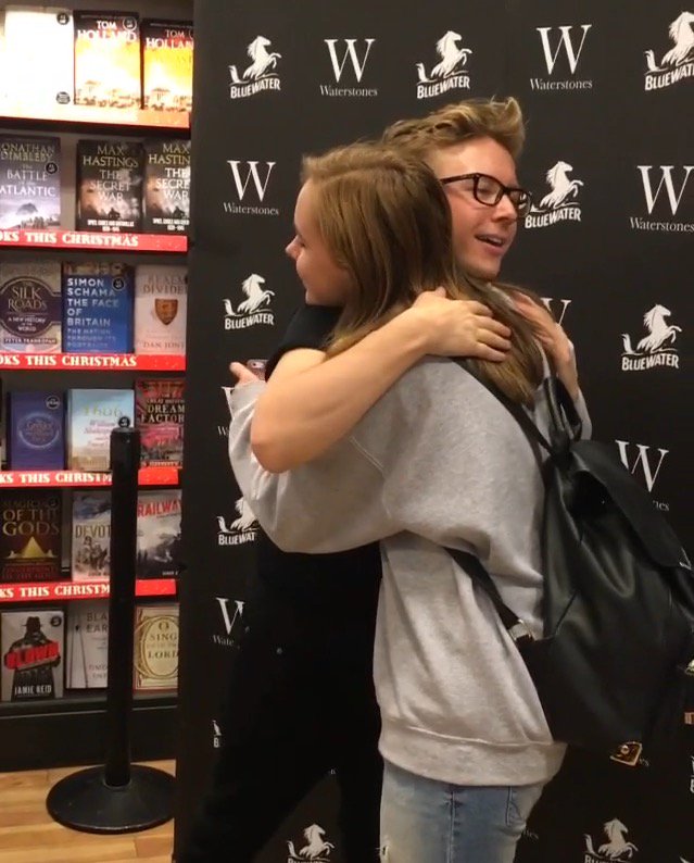 BethRmoore14's tweet photo. So happy that I met @tyleroakley  today at bluewater and that I got a hug!!! 😆😊 #BluewaterTylerMeetup #BINGE https://t.co/JzMqRtN2DU