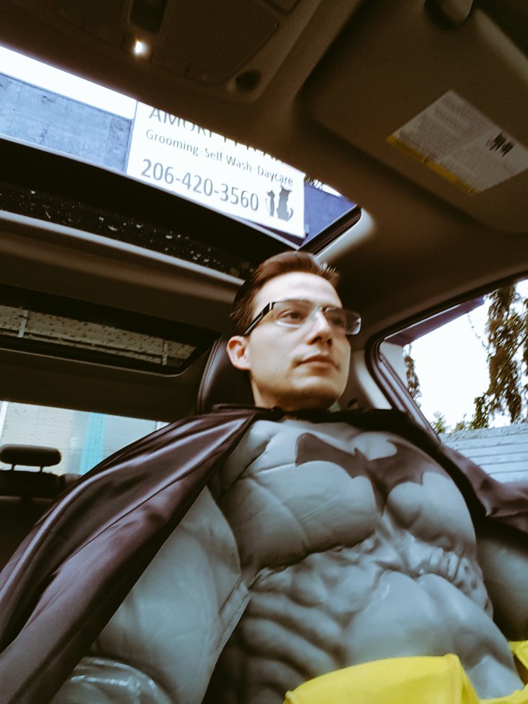 amorepetcare's tweet photo. @LoveMyeko but does hehave a #Batmobile  #batman #HappyHalloween #happyweekend #2016maxima https://t.co/ieSnb5AmSx
