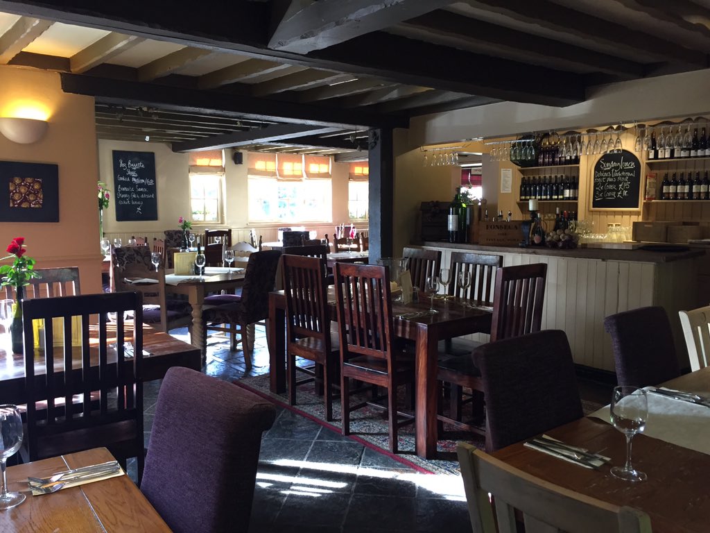 iShine_Clean's tweet photo. @TheTalbotDY99TG we love iShining the bar &amp; restaurant for you! https://t.co/TQ2B49VWWS