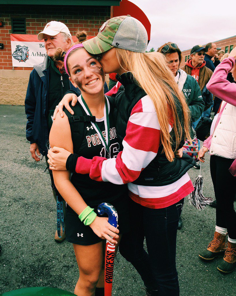 DEVil618's tweet photo. My seester rhocks at fhock #luvu @phunkyfeebs https://t.co/wlywtVfrJ3