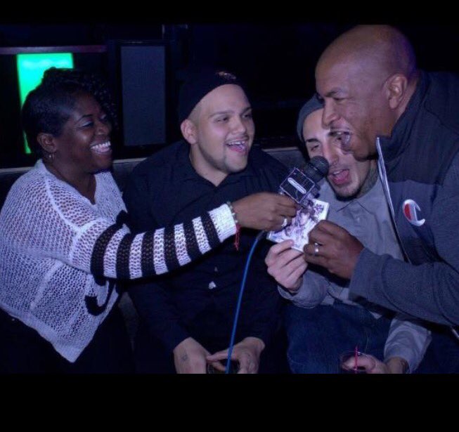KILZONEENT's tweet photo. @RonTeri_ #BrooklynBrownstone for @justgimmethemic @VideoMusicBox #KilzoneEnt https://t.co/6oTNgTWylb