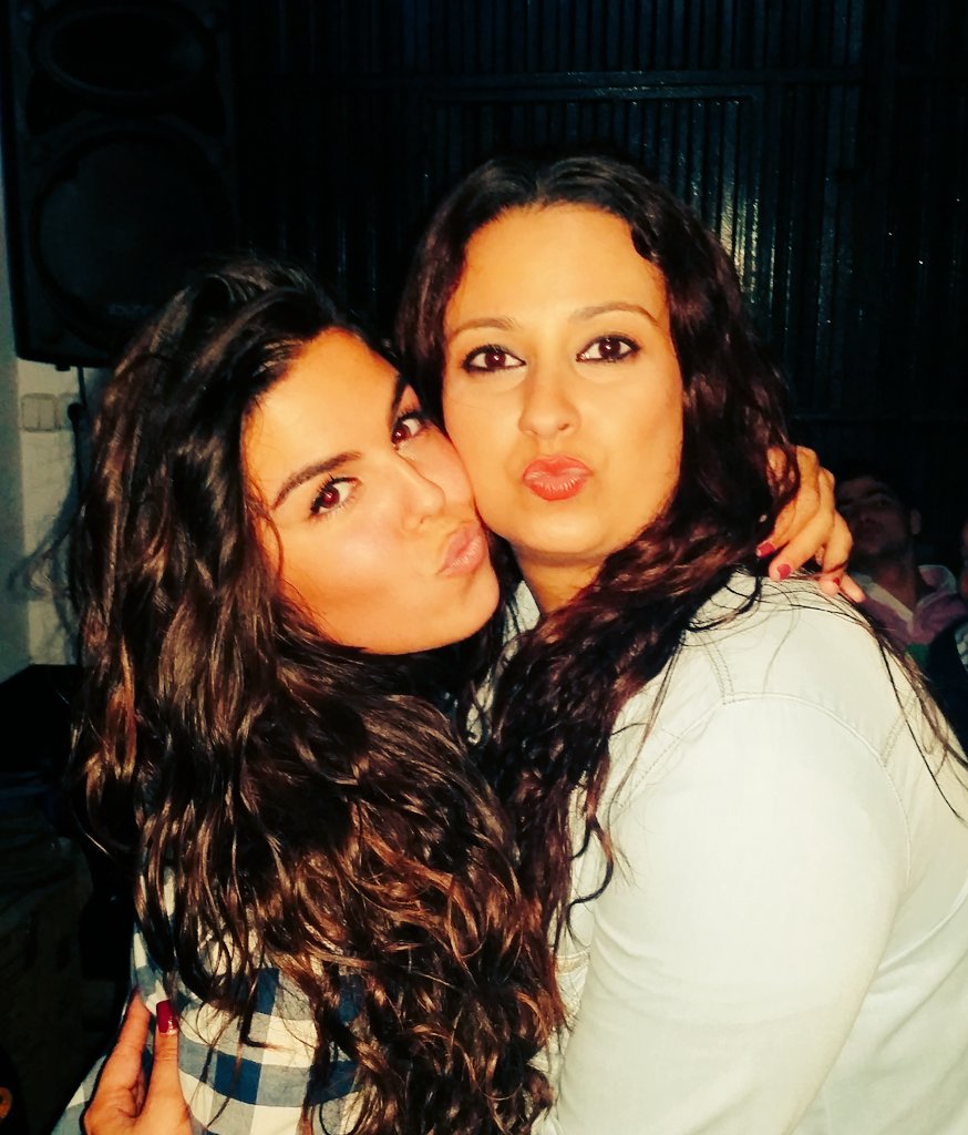 maribermu95's tweet photo. No me puede encantar más!!! Te adoro💋💋💋 @roxiomoises https://t.co/vI6HdHjUJj