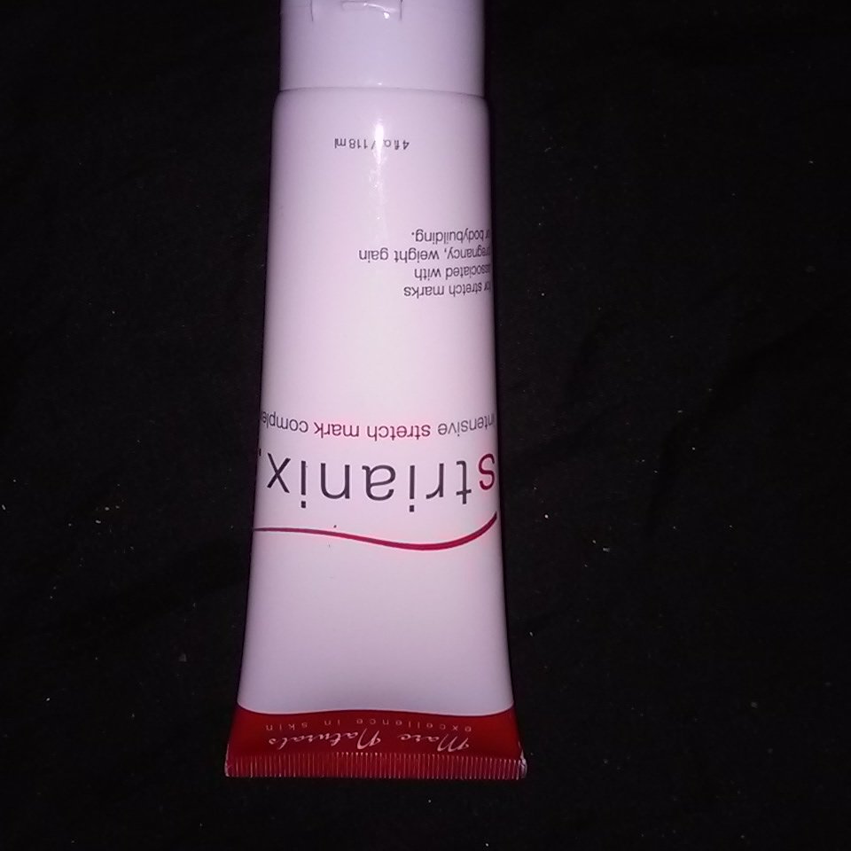 strianix stretch mark cream