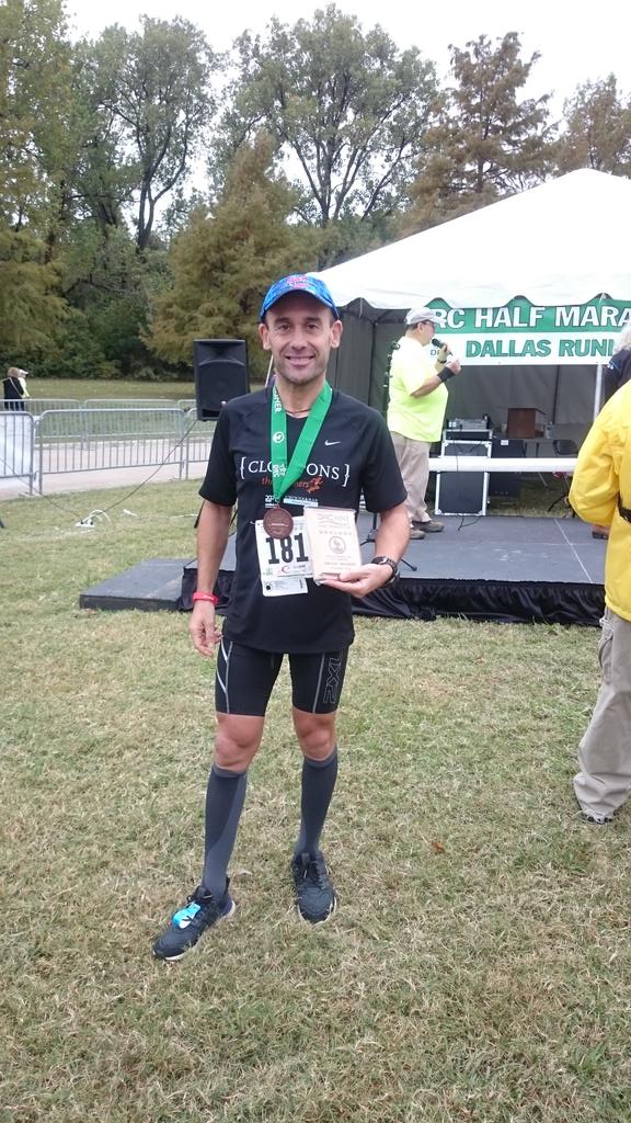 angelvidalboldu's tweet photo. Proud of running with kenyans @DallasRunClub HalfMarathon in WRLake!3rdMaster,15thOverall,1:20:15h @ClosPonsThaiRun https://t.co/feZuWKFebS