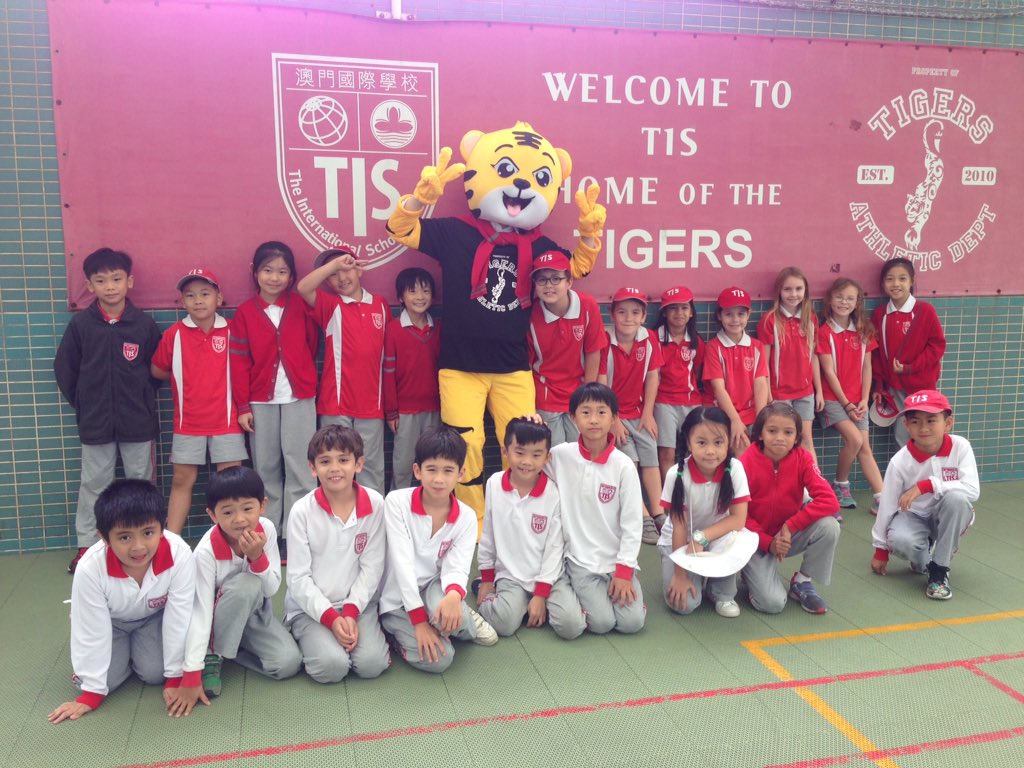 FungJudy's tweet photo. A surprise visit from #TISMacao Tiger! https://t.co/luekZlZ7cR