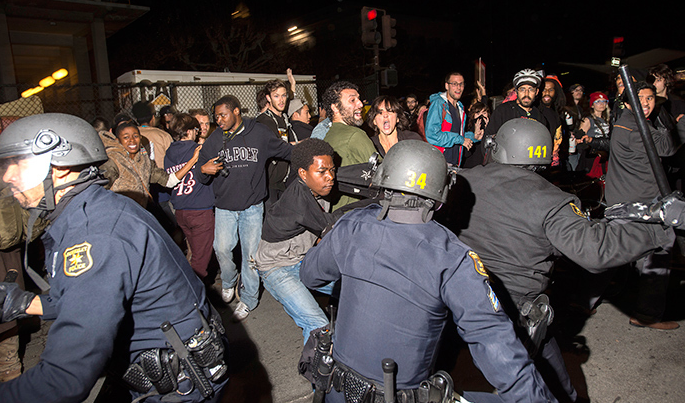 Abbas_Muntaqim's tweet photo. White Halloween riots in Berkeley vs. Black Lives Matter protests in Berkeley. https://t.co/PTqd21G9rU