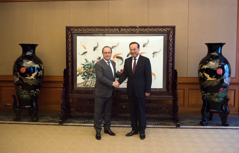 #奥朗德总统访华#今天上午，奥朗德总统与中央政治局委员、重庆市委书记孙政才先生举行会晤。