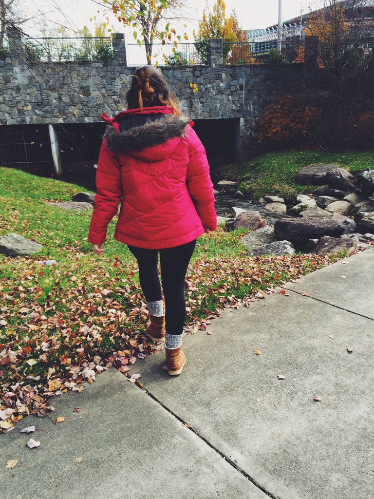 sydneygrace43's tweet photo. All i can say about this weekend.. It was rly cold https://t.co/M29LnYVKiC