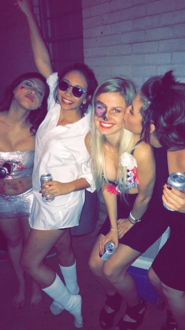 Last night was a blast!😻😎🎉@Athenasummers26 https://t.co/zLDwq0tyGy<a class="tags" href="/tag/athenasummers26">@athenasummers26</a><a href="/tag/confidenceisbeautiful"class="tags"><span>#confidenceisbeautiful</span></a>