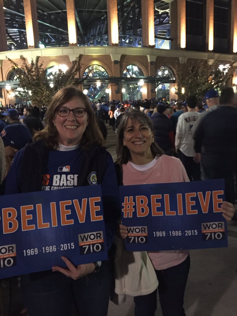 smwr22's tweet photo. #LGM #citfield #Mets #WorldSeries https://t.co/Hf9rdpDDck