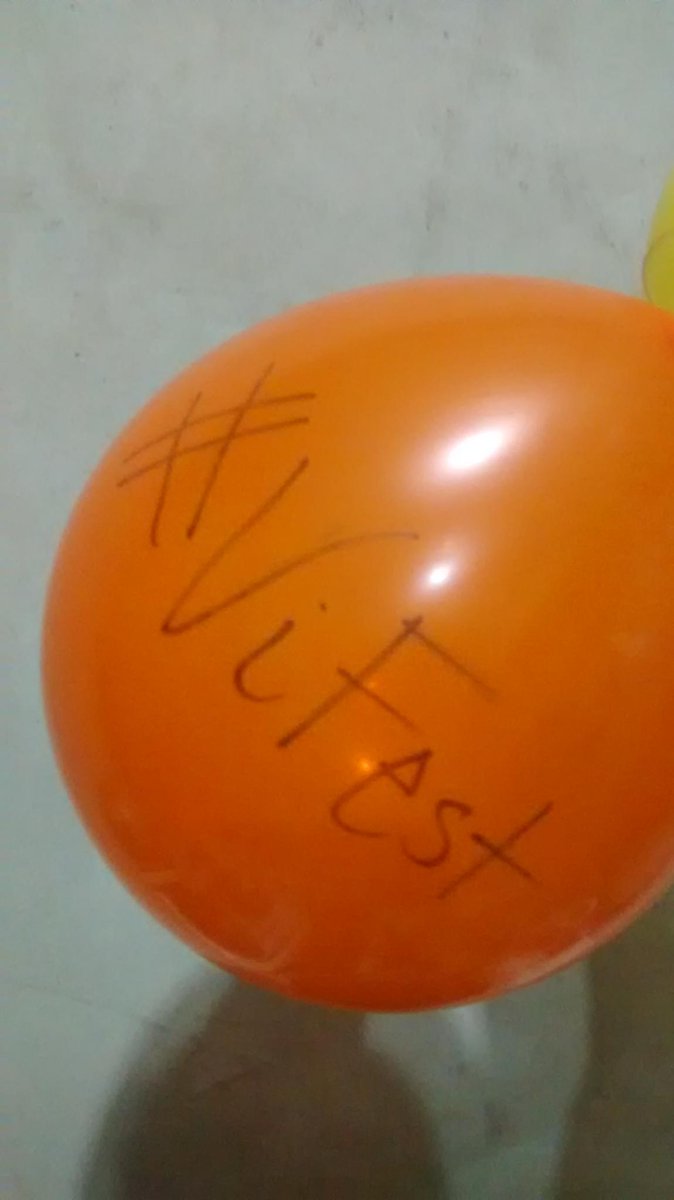 SolProsst's tweet photo. Recién llegada del #ViFest
Súper cansada..!! https://t.co/C99Tlr7tL6