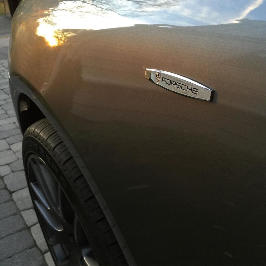 OnlyCarrera's tweet photo. Badged. 👊🏻 #cbuscars #cbusexotics #ohiocarspots #blacklist #ohiocars #sportscars #amazingcars247 #cars247 #columbus… https://t.co/RsRWbGgS66