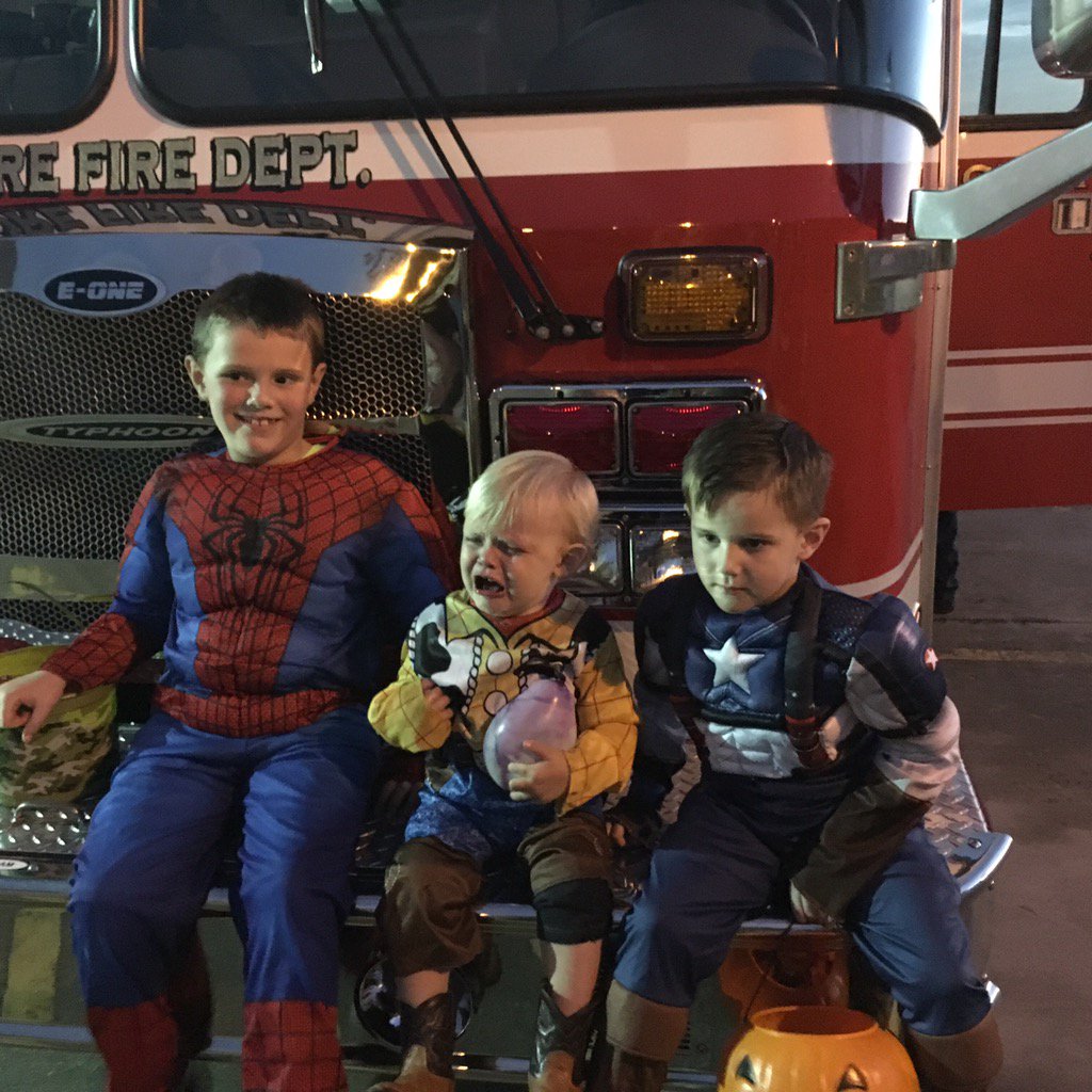 NoahHill's tweet photo. Pretty much sums up Halloween. https://t.co/g5qShztjQk