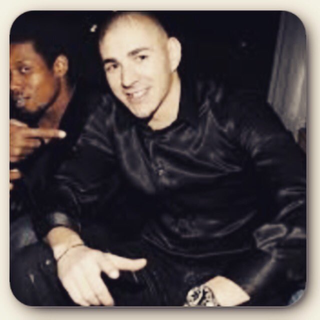 MrsElena_M's tweet photo. @Benzema #SomeThingLikeBenzy π
#BenzemaPerfectPlayer #Perfect #Benzema #KB9 #KB10 #KarimBenzema #K #KarimStyle πππ https://t.co/SuxufWbmdp
