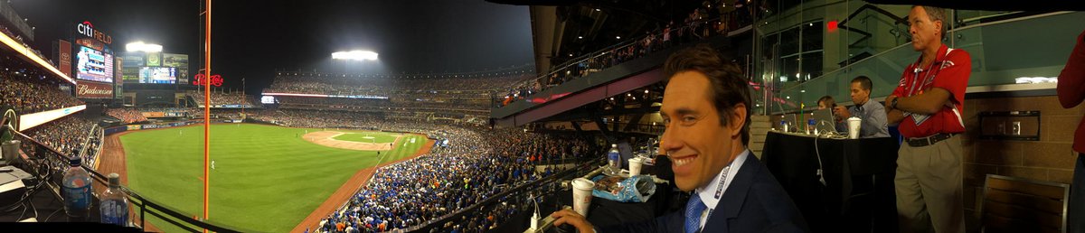 DeeJacksonCBS42's tweet image. Look who's my co pilot tonight! @MikeMarusarz and the @Royals ready to take off @41ActionNews #TaketheCrown