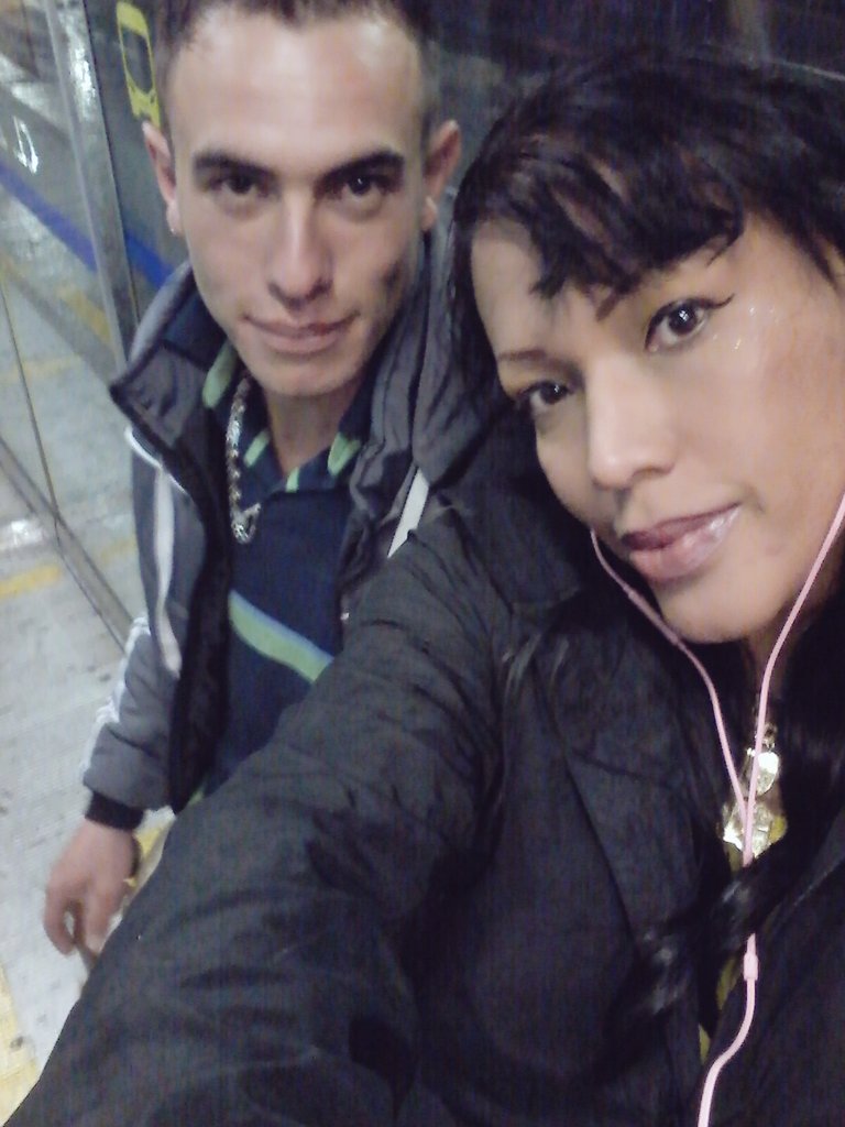 manyfoxxxtriple's tweet photo. Lo quelo es muy chbre y me hace feliz https://t.co/WfPkgL7iP6