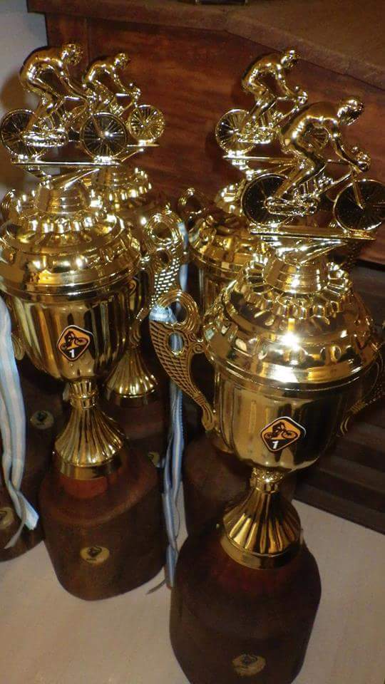 laruralera's tweet photo. @infobiker @infoadolfo @ImperialCord @drpedromaciel @rallyserie @SARAVIAFERNANDO @CascosNaranjas1 @mtbsantarosa https://t.co/ZjTsgUbG9x