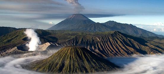 serbaLAKI's tweet photo. WOW! Ternyata 7 puncak tertinggi ini ada di Indonesia!
https://t.co/SZY2UvHC4j https://t.co/90O7iePkz3