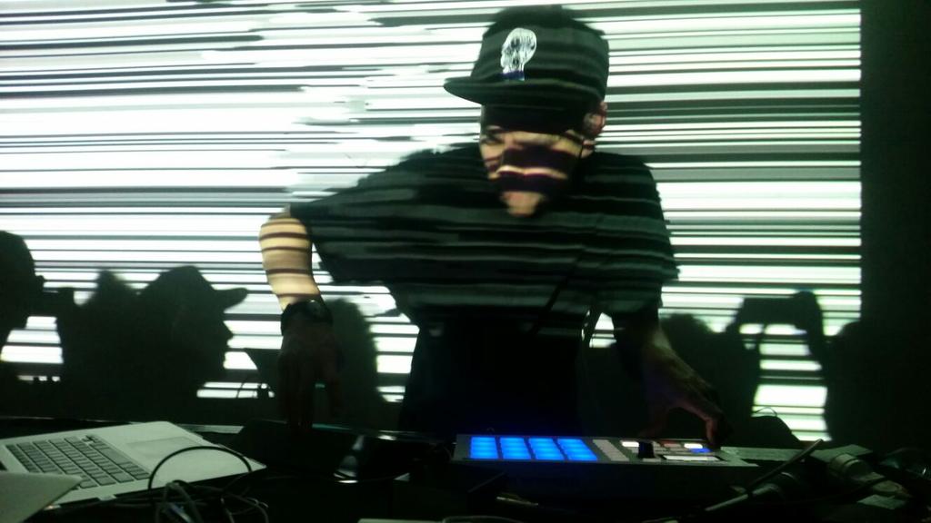 HarmoninFm's tweet image. 