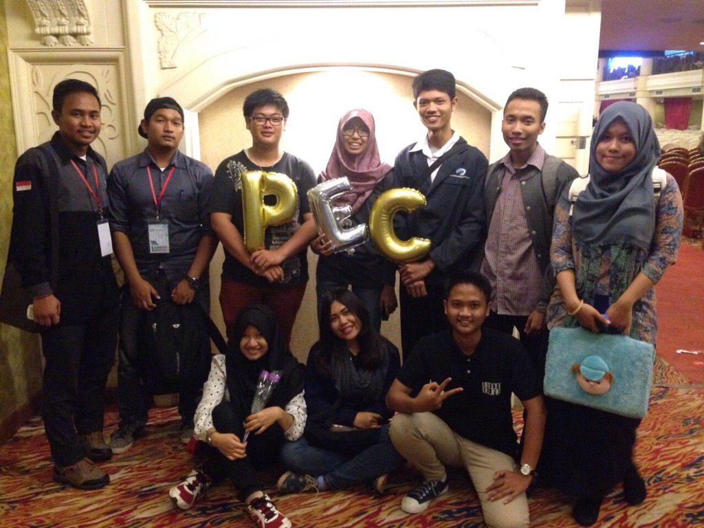 Polbat English Club tweet media