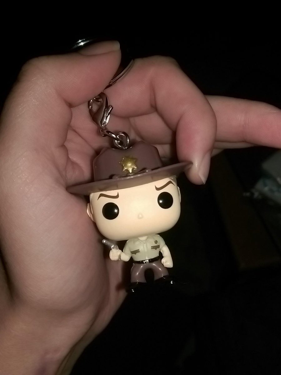 Ac0usticKitty's tweet photo. So cute!!!! #TheWalkingDead #RickFunko #ImRickGrimesBitch https://t.co/YKdBGiEUWJ