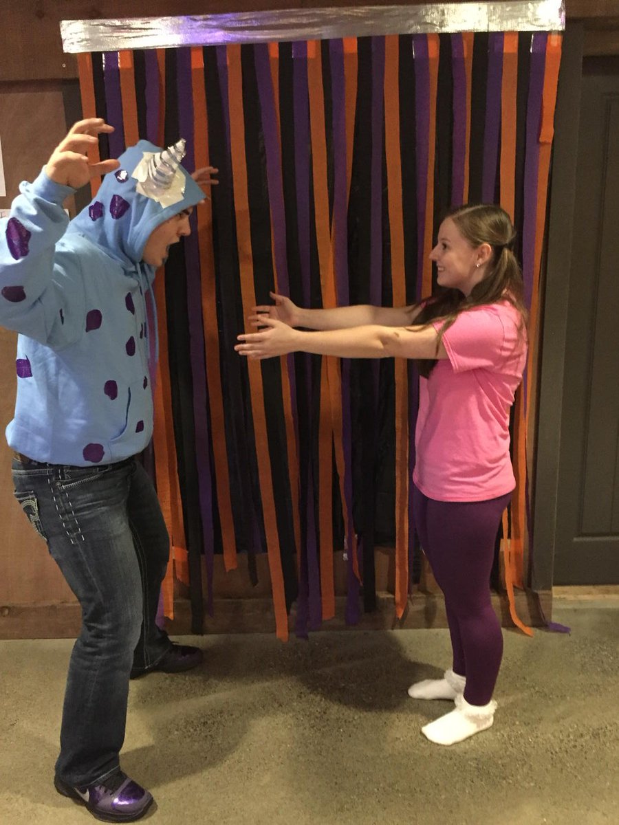NCYSrHigh's tweet photo. Boo and Kitty!! #NCYHalloween15 https://t.co/goJgAbY8vM