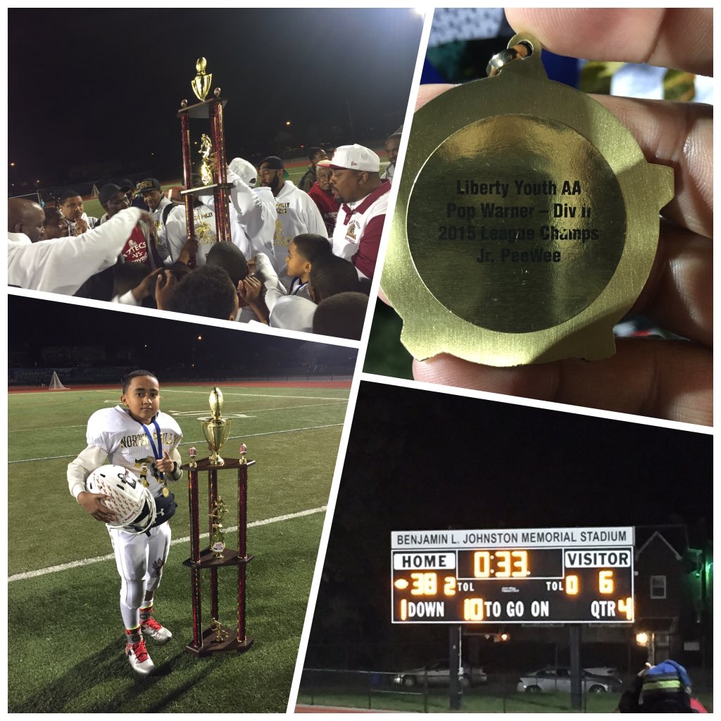 Sant419's tweet photo. #NorthPhillyAztecs #3peat #D2CityChamps https://t.co/SYRVcAFU4j