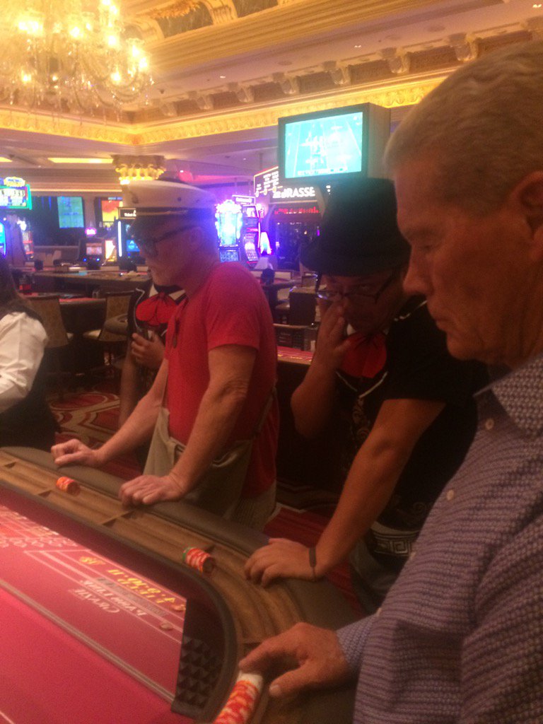 whwhitejr's tweet image. Shooting dice with #poopdeckpappy