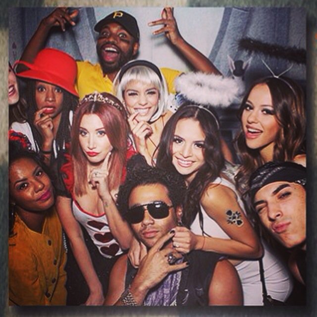 corbinbleu's tweet photo. Thanks for another great Halloween Party @VanessaHudgens π #HalloweeninWonderland https://t.co/dhzgcs6EPh