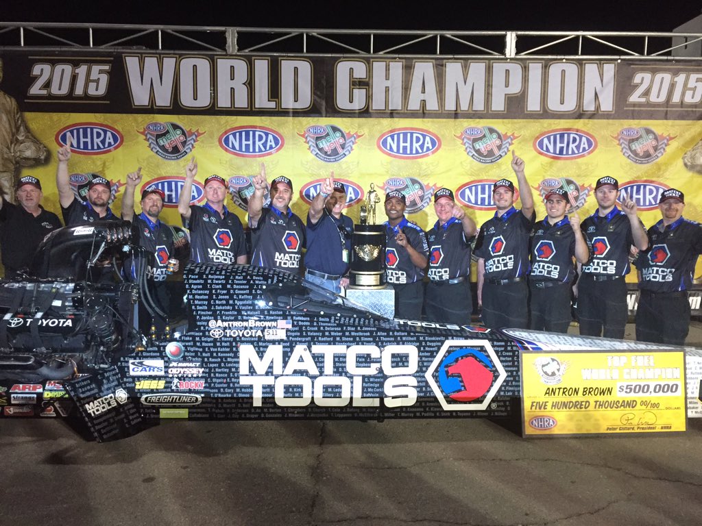shoeracing's tweet photo. Introducing the 2015 Top Fuel World Champions! #NHRA #NHRAVegas https://t.co/kcBZQgdPEV