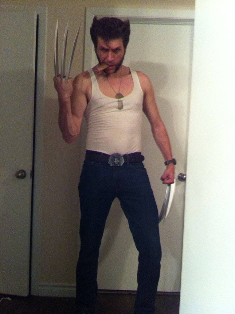 SlyFox740's tweet photo. @RealHughJackman Thanks to you my costume was a hit this year, you've created an iconic character #TheRealWolverine https://t.co/rVC3m0jGeJ