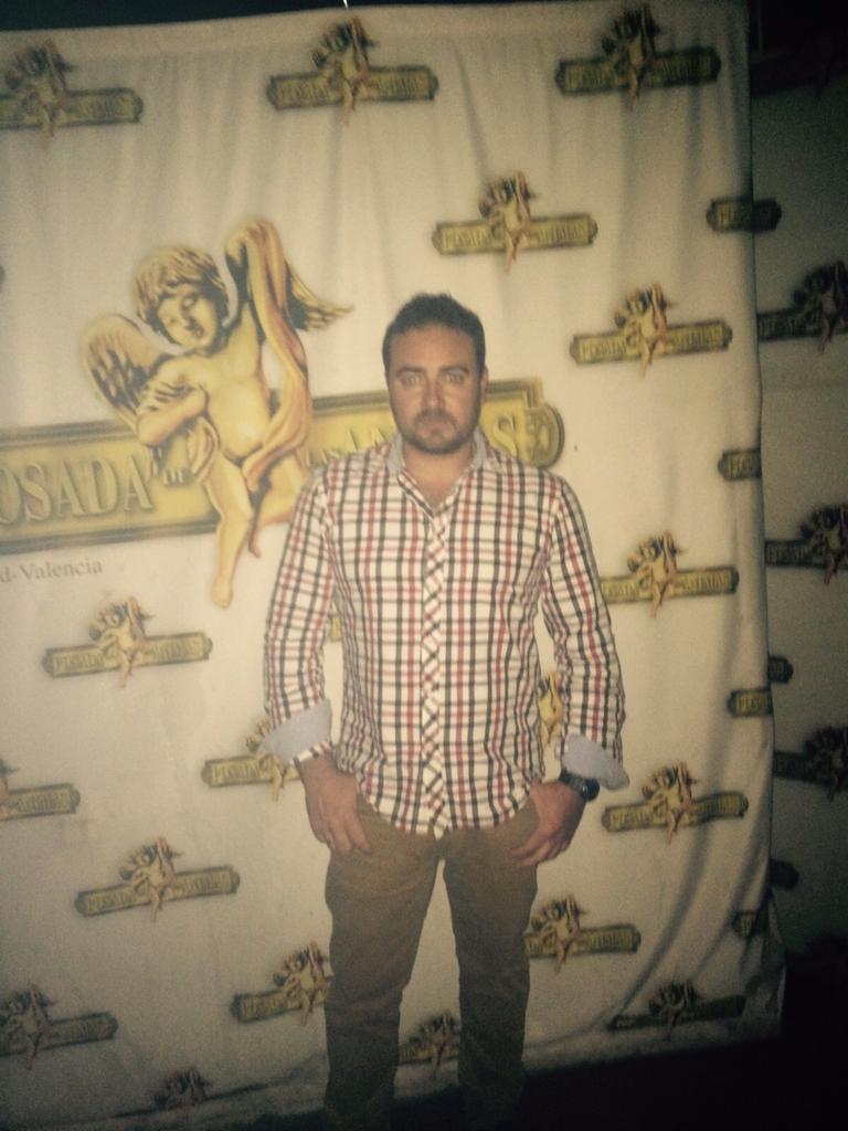 turbocerrillo's tweet photo. Noche en Madrid de fiesta y famosos https://t.co/FlWqAGPiZY