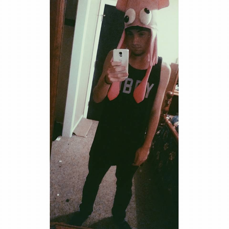 lllustrations's tweet photo. i'm a fucking squid. https://t.co/Dt7zD9XGnW