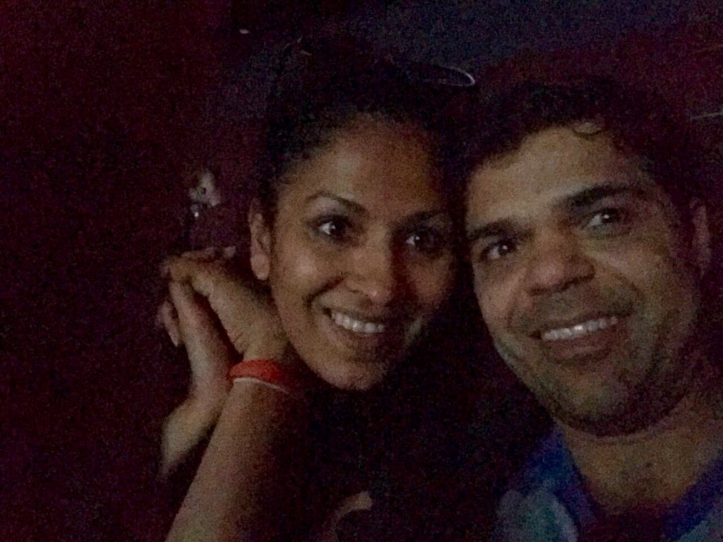 gauravix's tweet photo. Late Sunday night movie! #shareAMC https://t.co/QcLWEkk8Lw