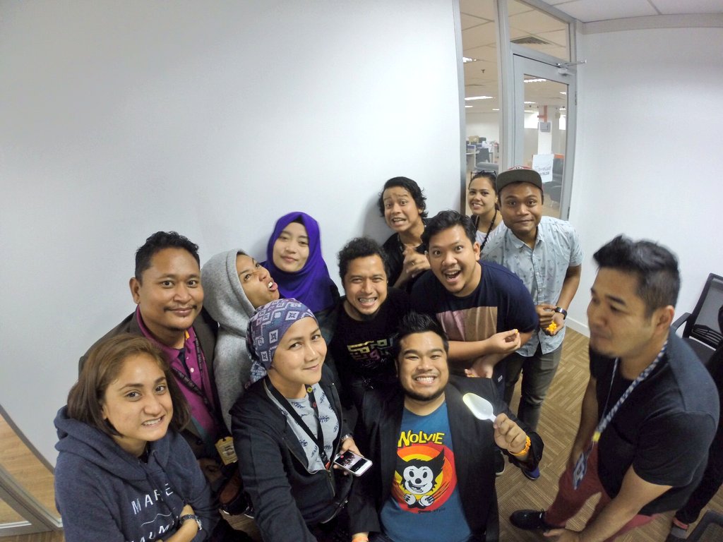 fitliahani's tweet image. One penceria suasana is leaving, Akmal Raja the panda is leaving. May Allah bless him. #primeworks