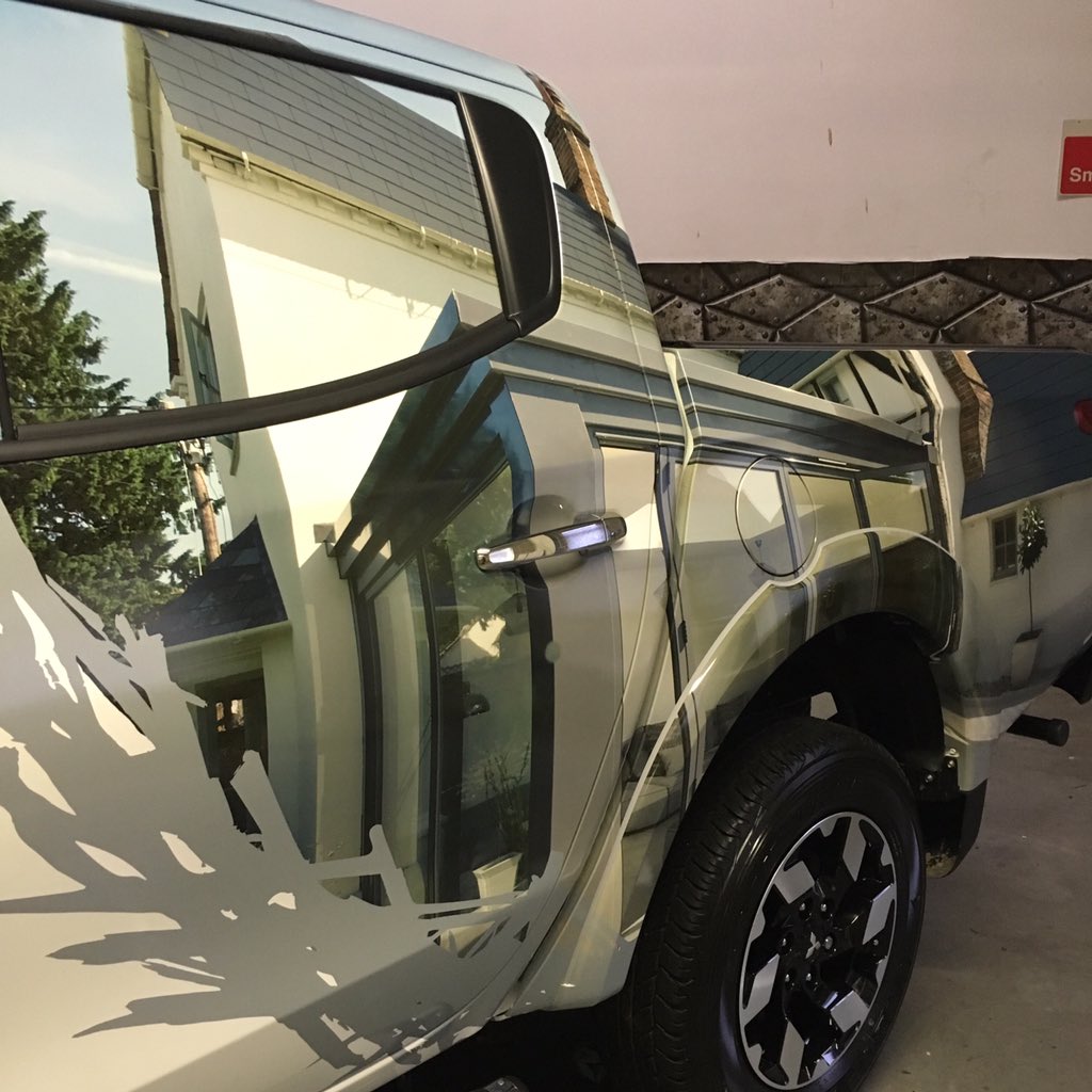 wrapcube's tweet photo. Great design going down using @3MWrapsUK #wrapcube #vehiclegraphics #mobilebillboard https://t.co/qajIqmgWEI