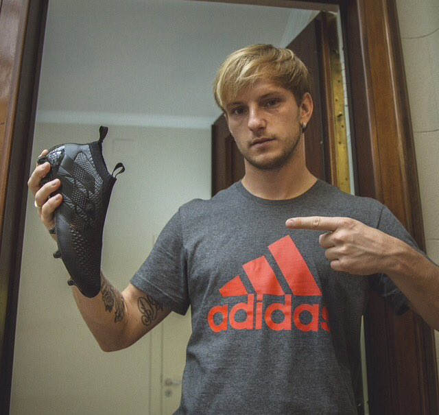 Oeste champán Respecto a Ivan Rakitic en Twitter: "My boots for next year! Where's the laces,  @adidasfootball?! 👀 #BeTheDifference https://t.co/VxdqqoG54o" / Twitter