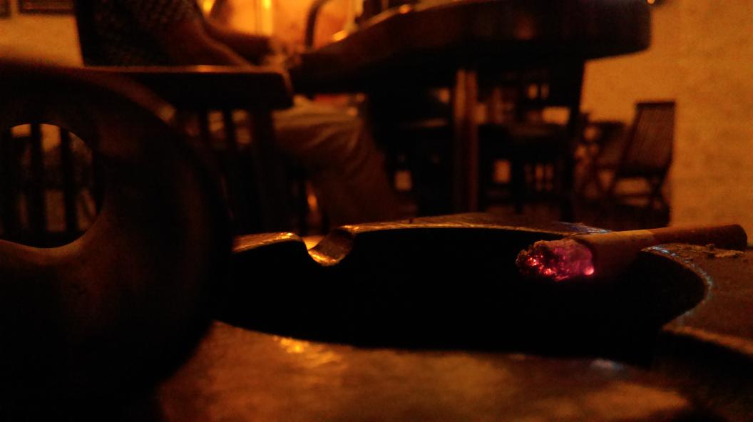 i_m_utsa's tweet photo. "Friday eve,loner high stool; eyes meet across the floor, she celebrates 2 more cosmo of her own" https://t.co/fjPcDhrhgl